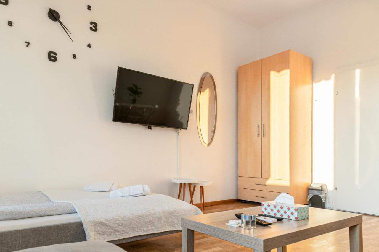 Joyful 2Br Shared Apt Near Millenium Tower & Danube River Wiedeń Zewnętrze zdjęcie